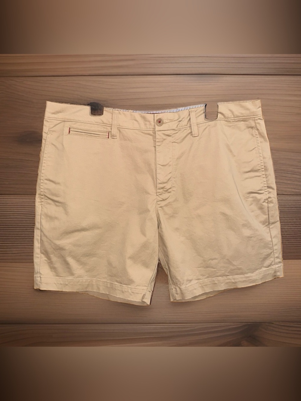 UNTUCKit Men's Cream Flat Front Chino Shorts
